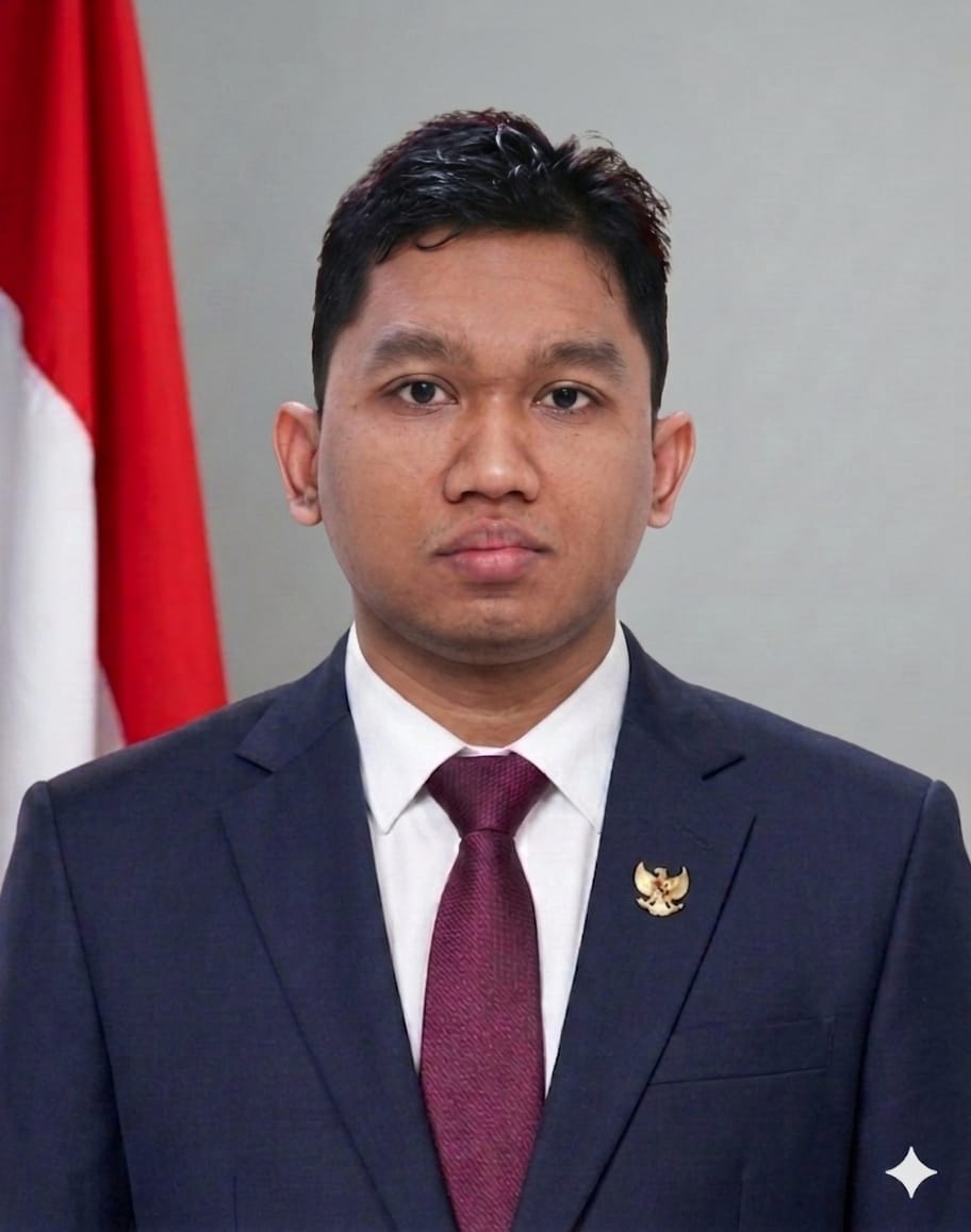 Arisona Ahmad, S.E, M.S.A, AK.